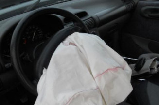 Amortisseur avant gauche OPEL CORSA B