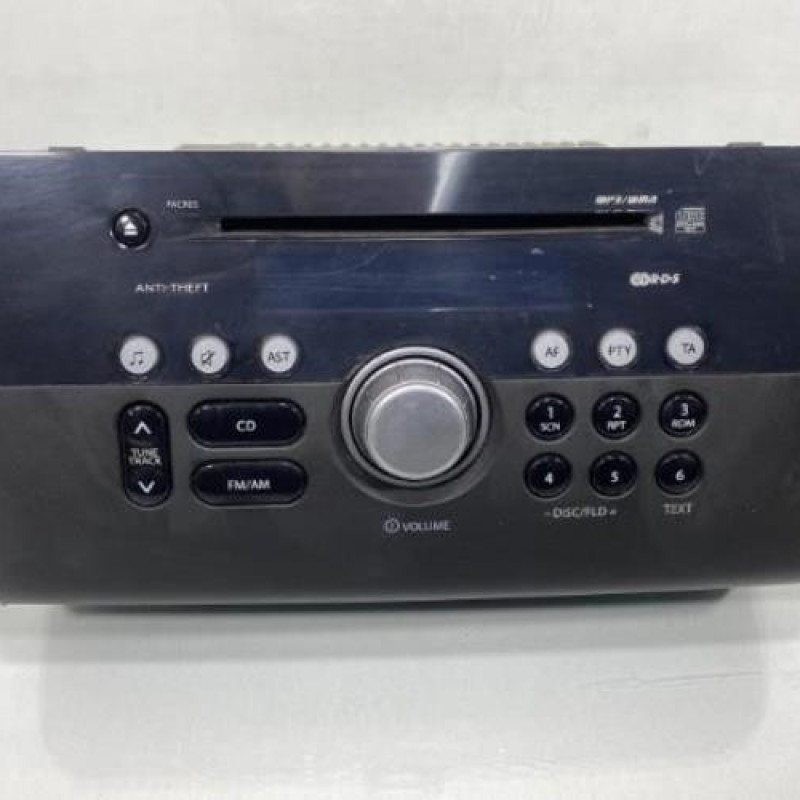 Autoradio d'origine SUZUKI SWIFT 3 Photo n°1