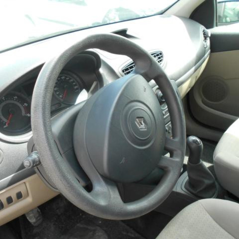 Boite a gants RENAULT CLIO 3 Photo n°8
