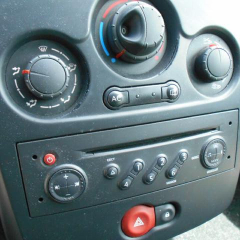 Boite a gants RENAULT CLIO 3 Photo n°9