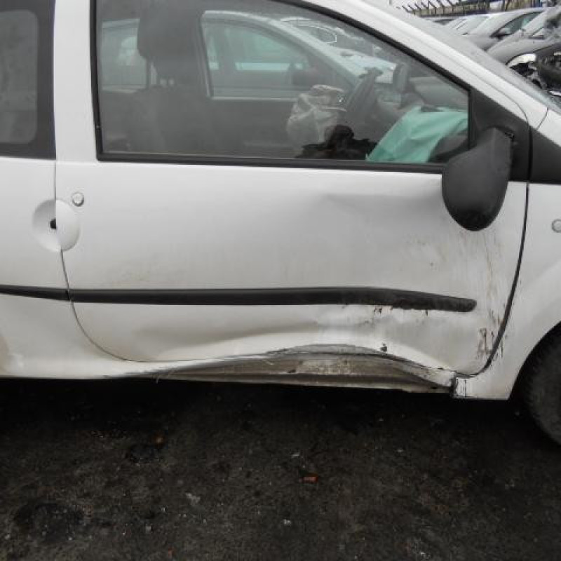 Maitre cylindre (freinage) RENAULT TWINGO 2 Photo n°7