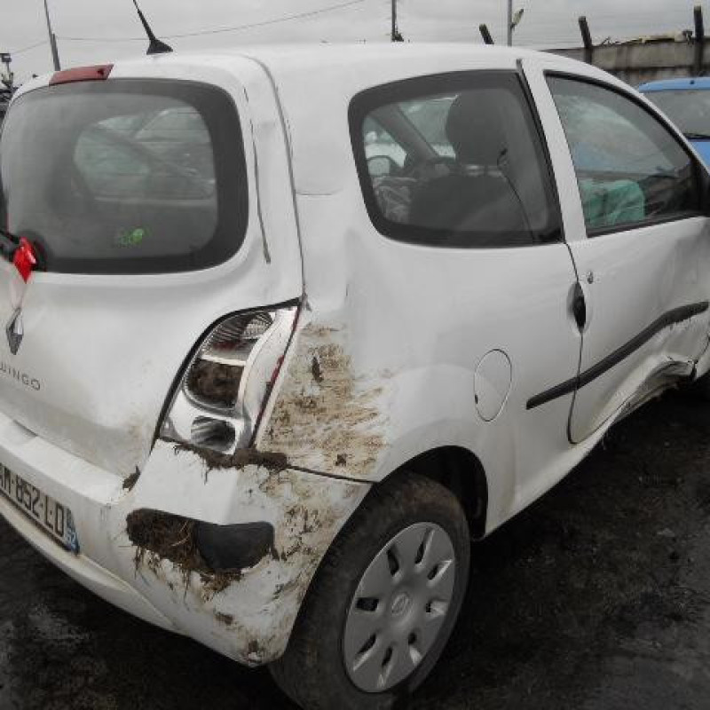 Maitre cylindre (freinage) RENAULT TWINGO 2 Photo n°8