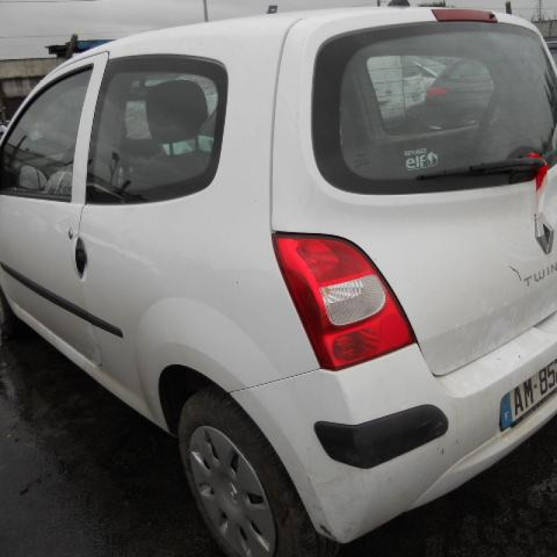 Maitre cylindre (freinage) RENAULT TWINGO 2 Photo n°9