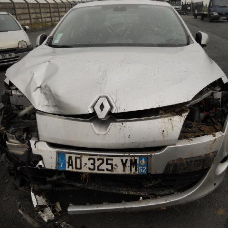 Pivot de moyeu avant droit RENAULT MEGANE 3 Photo n°4