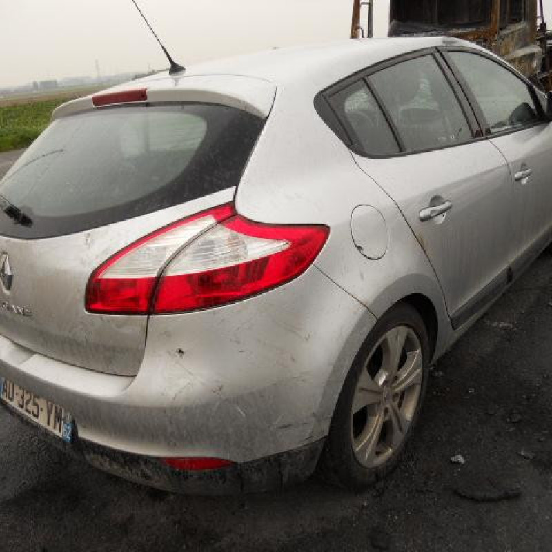 Pivot de moyeu avant droit RENAULT MEGANE 3 Photo n°6