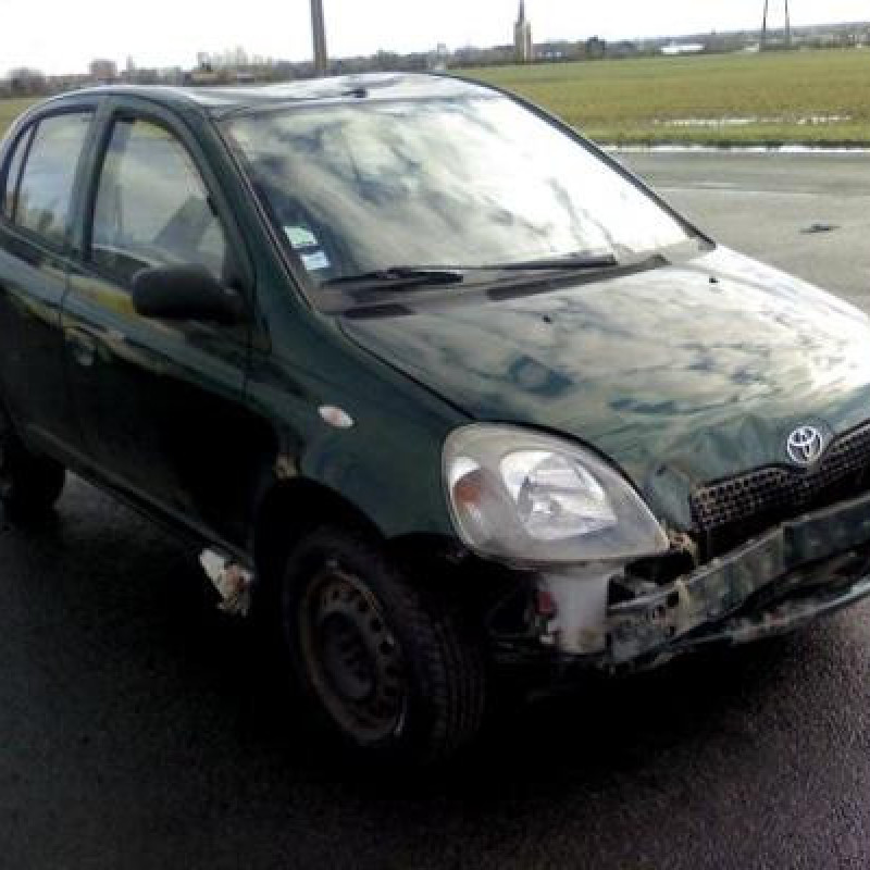 Bloc ABS (freins anti-blocage) TOYOTA YARIS 1 Photo n°4
