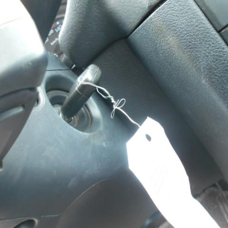 Cremaillere assistee RENAULT CLIO 2 Photo n°9