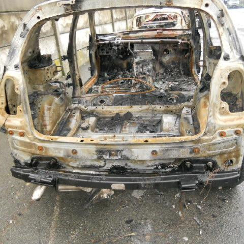 Etrier avant gauche (freinage) BMW SERIE 1 E87 Photo n°3