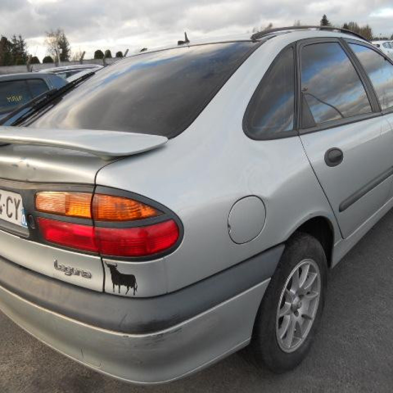Cric (Ensemble depannage) RENAULT LAGUNA 1 Photo n°3