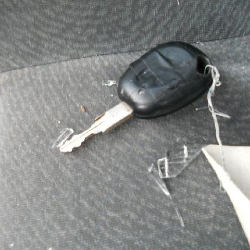 Cric (Ensemble depannage) RENAULT LAGUNA 1 Photo n°7