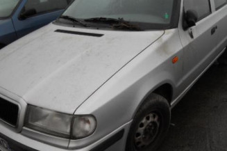 Retroviseur droit SKODA FELICIA