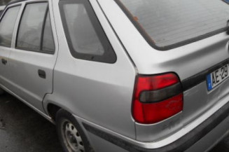 Retroviseur droit SKODA FELICIA