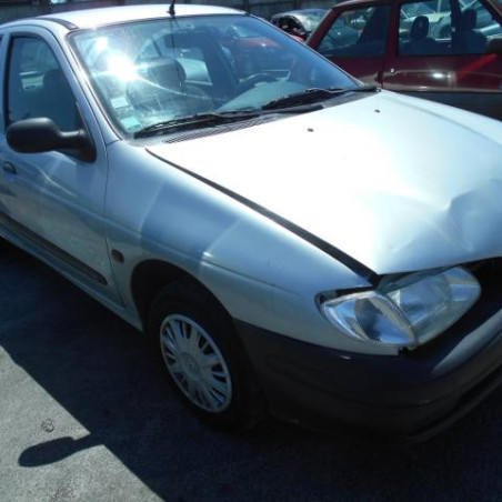 Pivot de moyeu avant droit RENAULT MEGANE 1