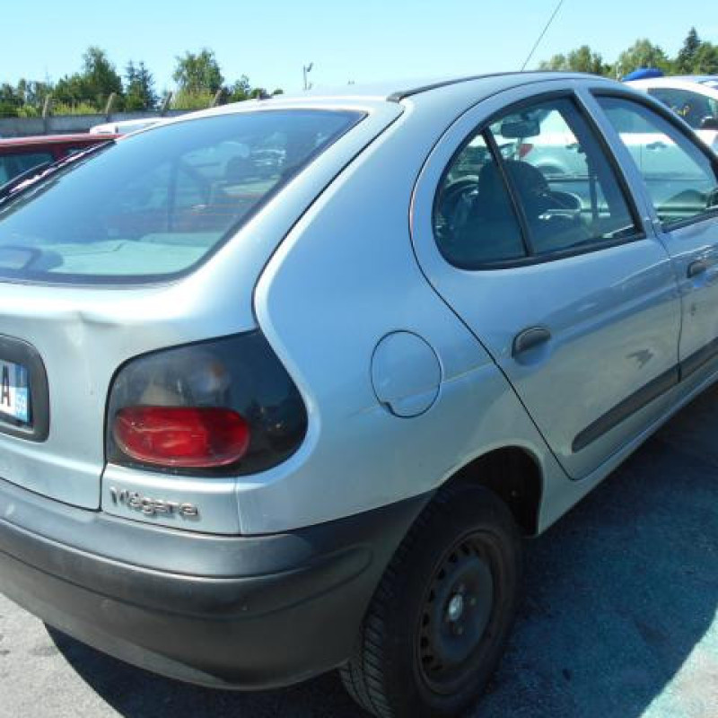 Pivot de moyeu avant droit RENAULT MEGANE 1 Photo n°3