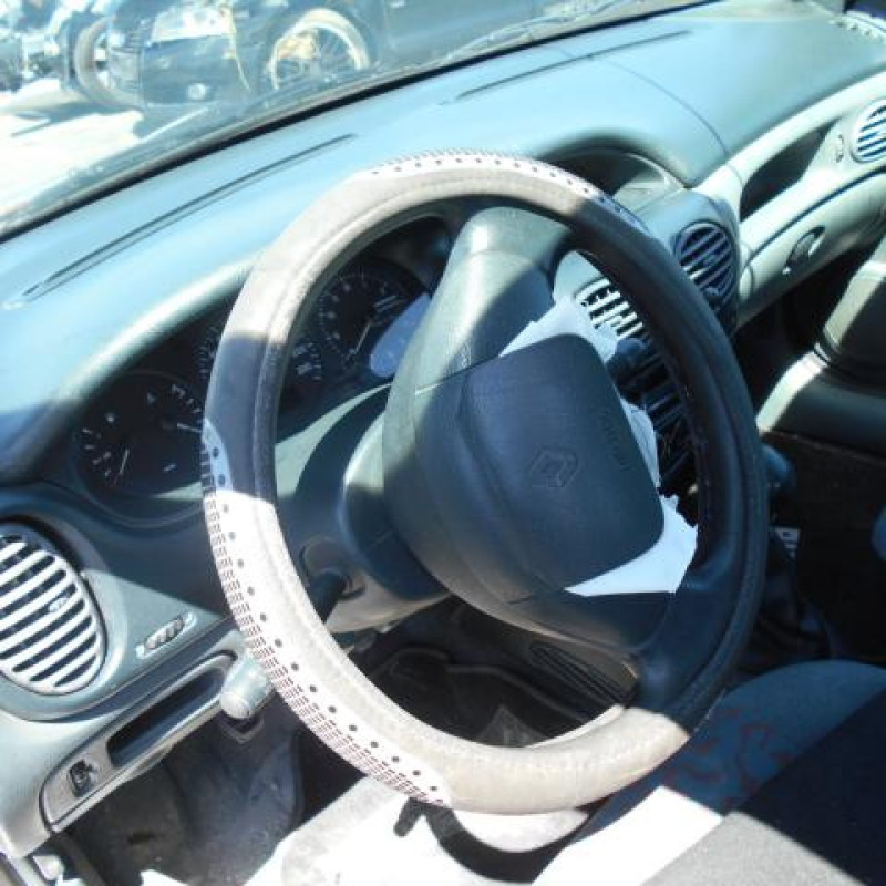 Pivot de moyeu avant droit RENAULT MEGANE 1 Photo n°5