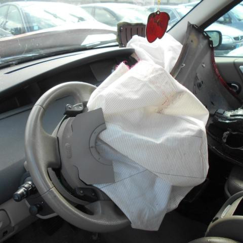Bloc ABS (freins anti-blocage) RENAULT SCENIC 2 Photo n°8