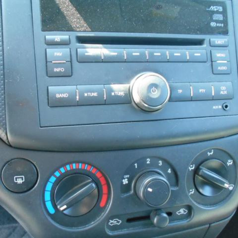 Leve vitre electrique avant droit CHEVROLET AVEO 1 Photo n°8
