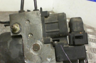Bloc ABS (freins anti-blocage) VOLKSWAGEN PASSAT 4