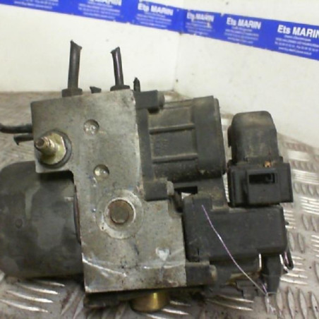 Bloc ABS (freins anti-blocage) VOLKSWAGEN PASSAT 4