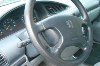 Etrier avant gauche (freinage) PEUGEOT 806
