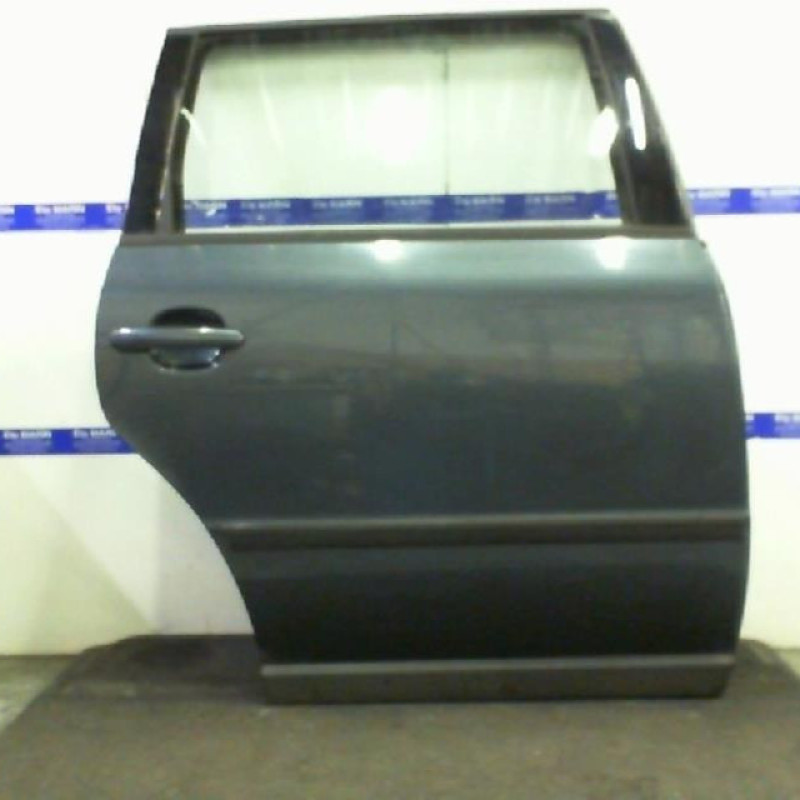 Porte arriere droit VOLKSWAGEN PASSAT 4 Photo n°1