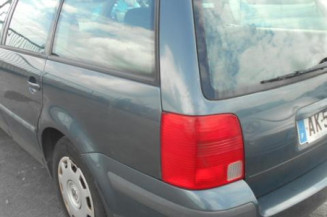 Porte arriere droit VOLKSWAGEN PASSAT 4