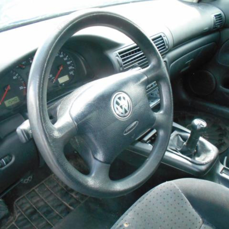 Porte arriere droit VOLKSWAGEN PASSAT 4 Photo n°6