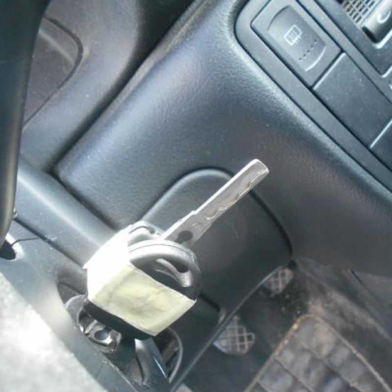 Porte arriere droit VOLKSWAGEN PASSAT 4 Photo n°8