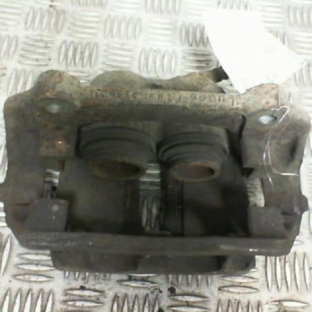 Etrier avant droit (freinage) RENAULT TRAFIC 2