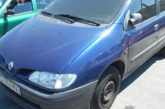 Amortisseur avant droit RENAULT SCENIC 1