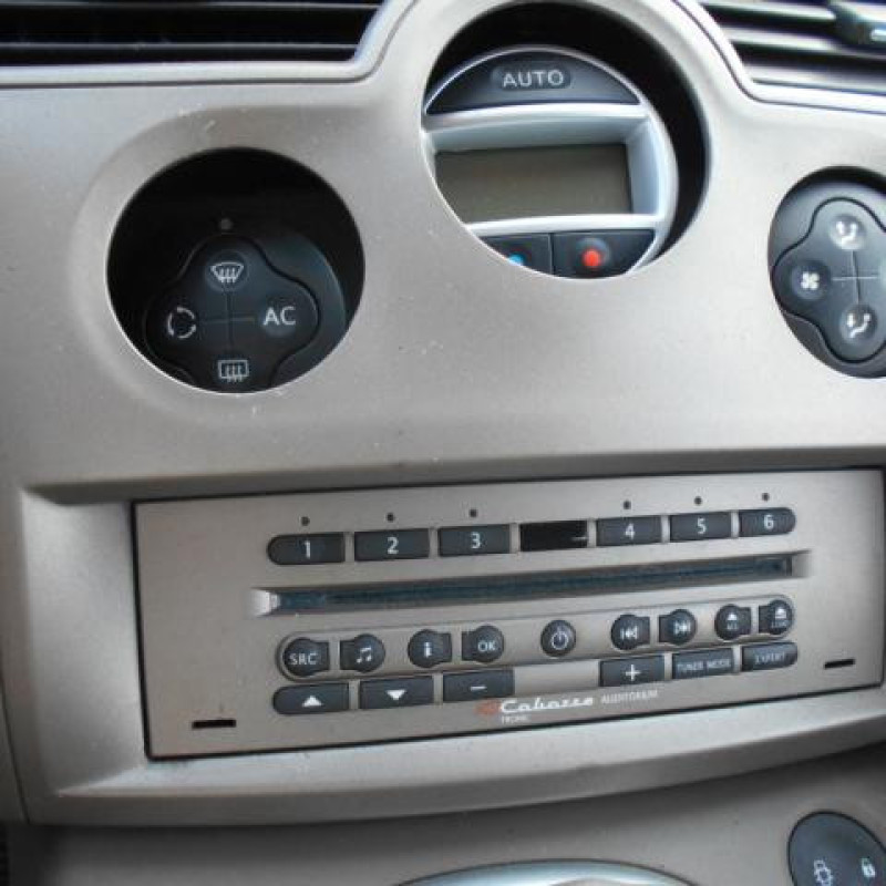 Plage arriere RENAULT SCENIC 2 Photo n°8