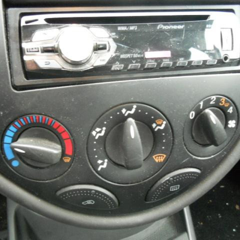 Traverse superieure FORD FOCUS 1 Photo n°8