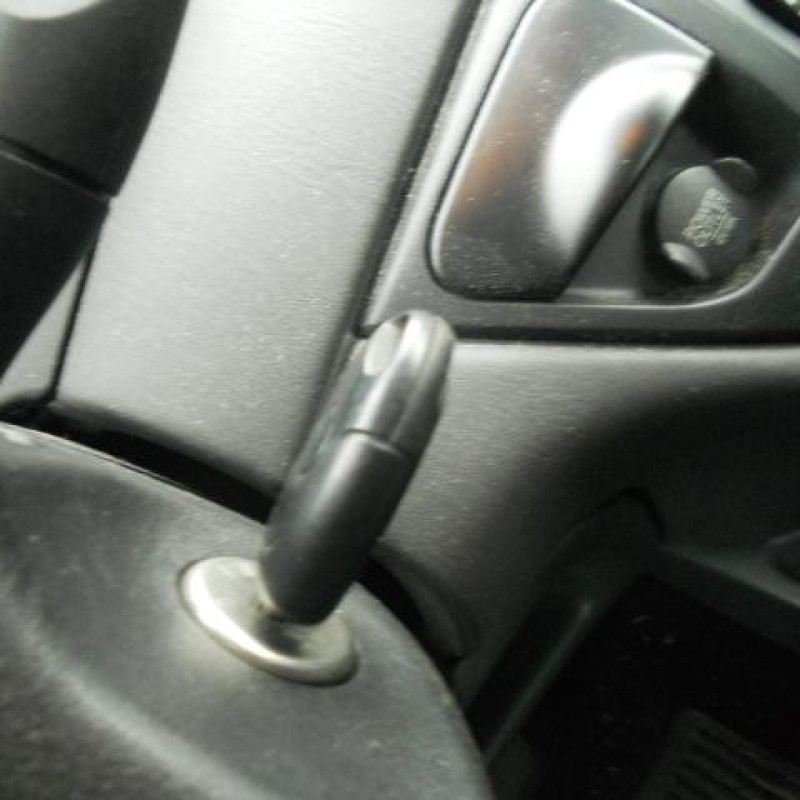 Traverse superieure FORD FOCUS 1 Photo n°9