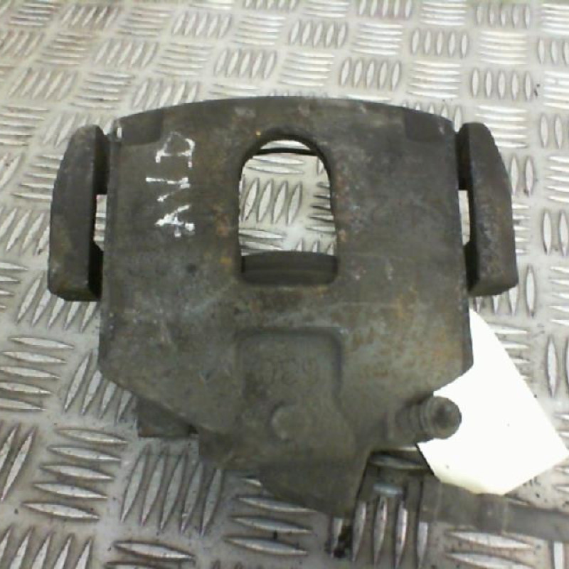 Etrier avant droit (freinage) FORD FIESTA 5 Photo n°1