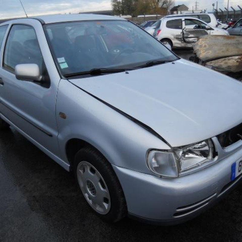 Cremaillere assistee VOLKSWAGEN POLO 3 Photo n°4