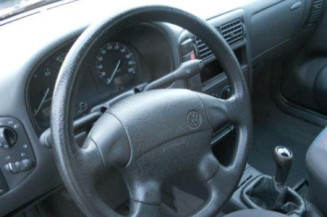 Cremaillere assistee VOLKSWAGEN POLO 3