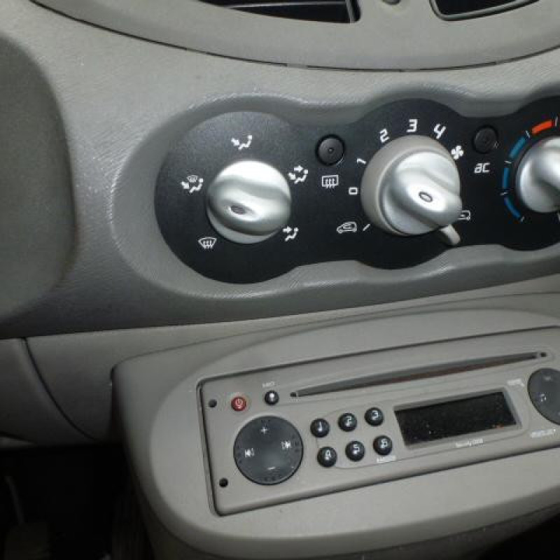 Poignee interieur avant droit RENAULT TWINGO 2 Photo n°11