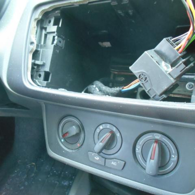 Serrure avant droit SEAT IBIZA 4 Photo n°9
