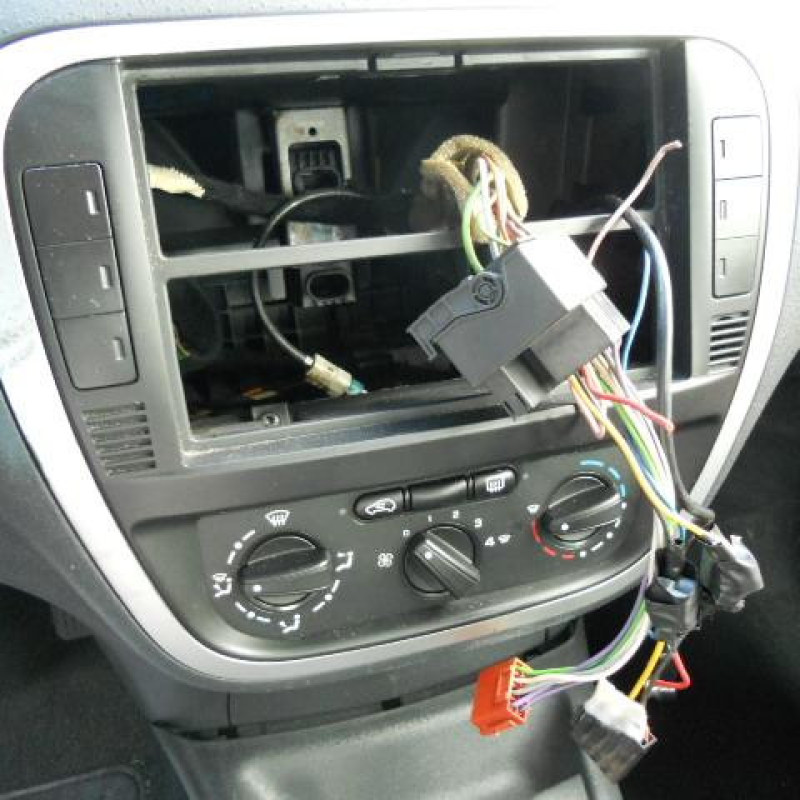 Leve vitre electrique avant droit CITROEN C2 Photo n°8