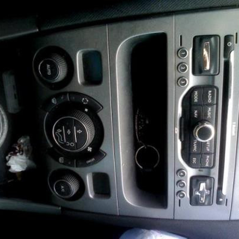 Bouton de warning PEUGEOT 308 1 SW Photo n°10