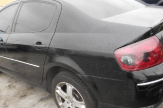 Bras essuie glace avant gauche PEUGEOT 407