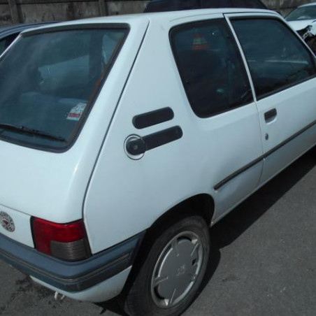 Custode arriere gauche PEUGEOT 205