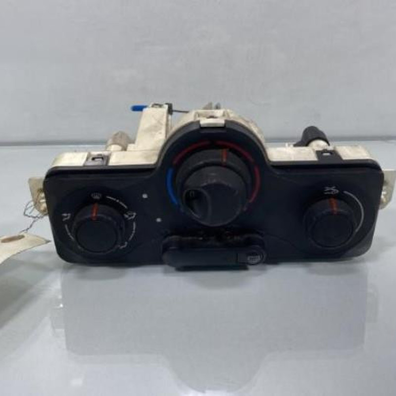 Commande chauffage RENAULT CLIO 3 Photo n°1