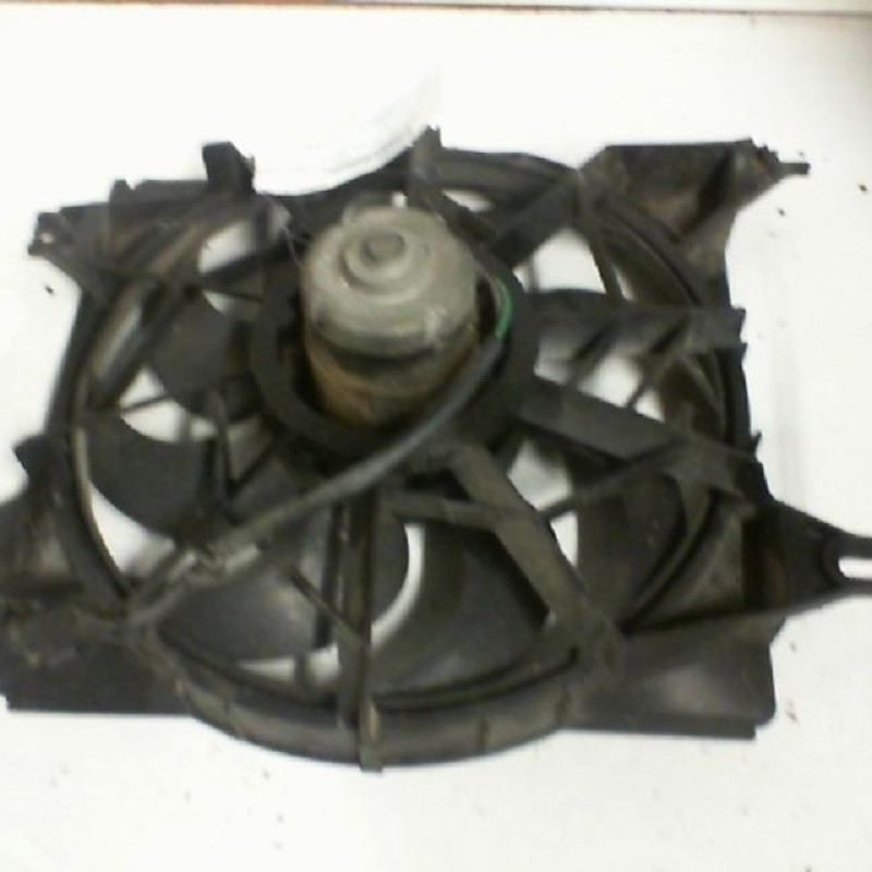 Moto ventilateur radiateur HYUNDAI PONY 3 Photo n°1