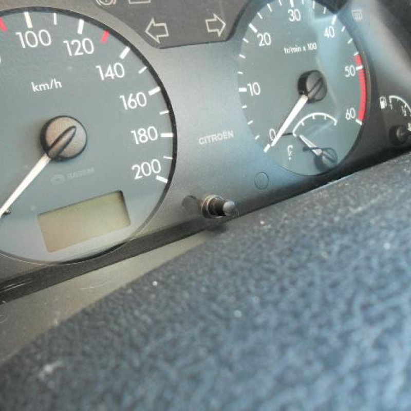 Leve vitre electrique avant gauche CITROEN XSARA Photo n°10