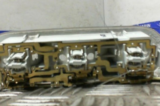Eclairage de plafonnier RENAULT SCENIC 2
