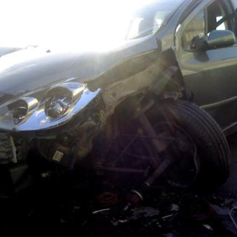 Poignee interieur arriere droit PEUGEOT 307 Photo n°4