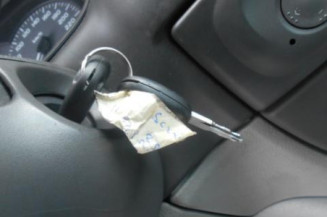 Etrier avant gauche (freinage) RENAULT SCENIC 1