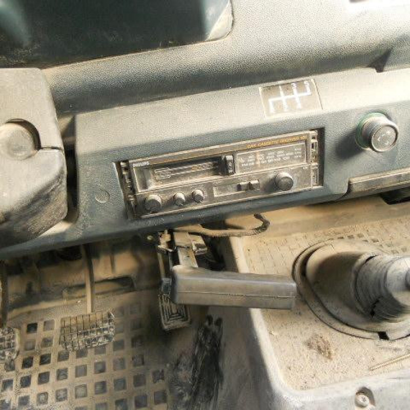 Calandre RENAULT MASTER 1 Photo n°7