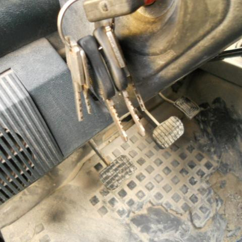 Calandre RENAULT MASTER 1 Photo n°9